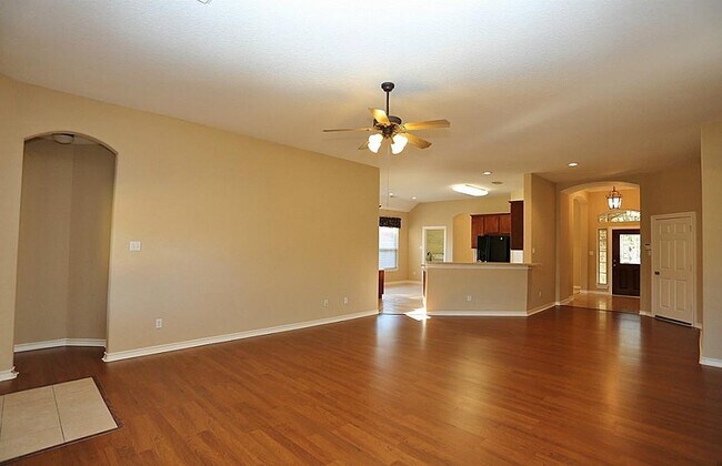 Building Photo - 26102 Bent Meadow Ct