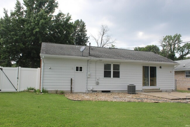 Building Photo - 1716 S Walnut Ln