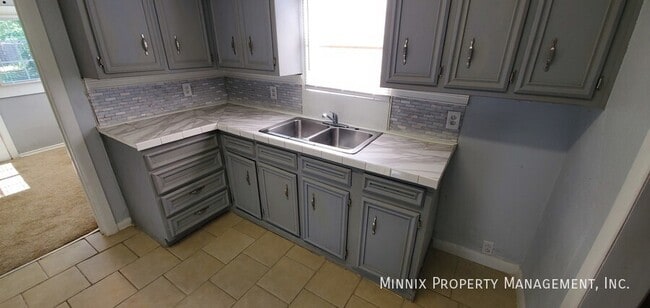 Building Photo - 2118 22nd St