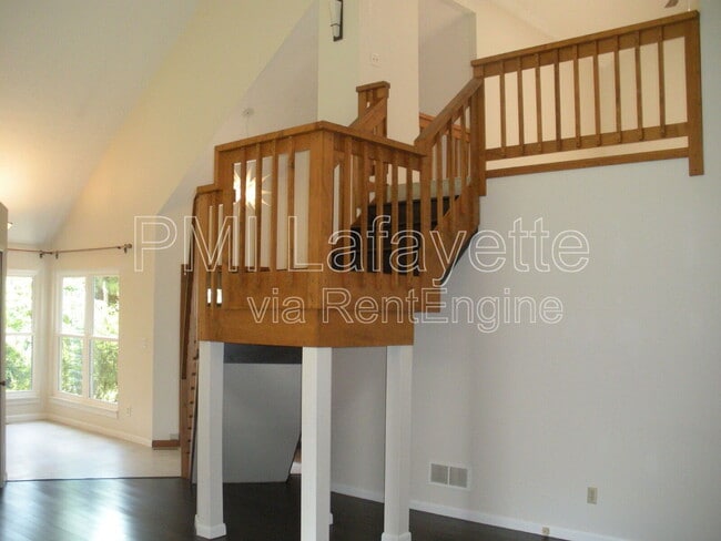 Building Photo - 210 Windy Hill Dr