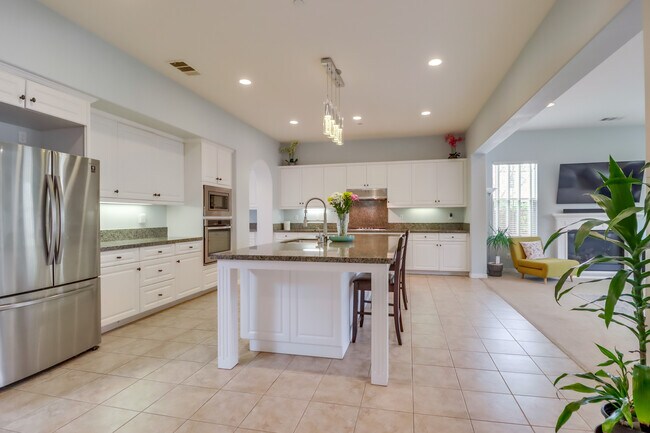 Building Photo - 3637 Alander Ct