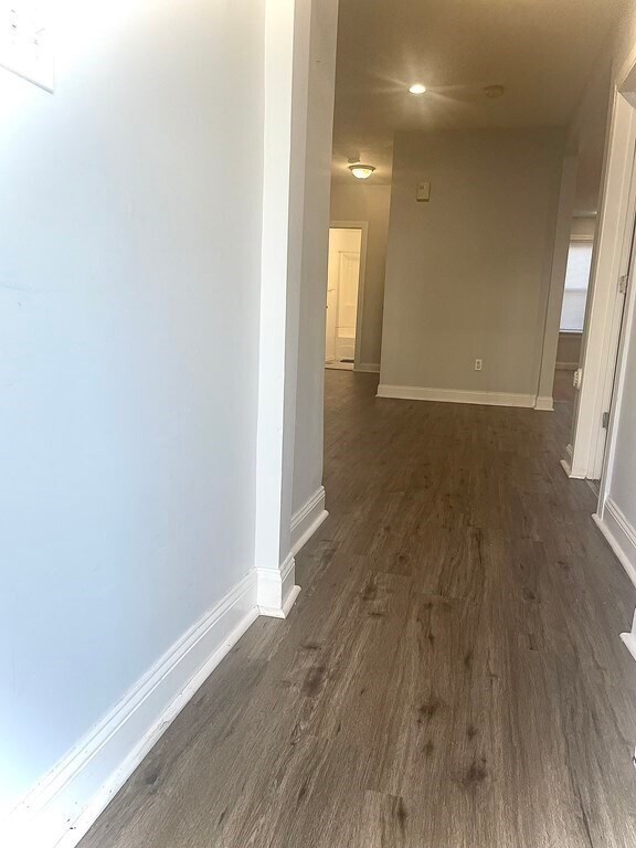 Building Photo - 16 Wilcock St