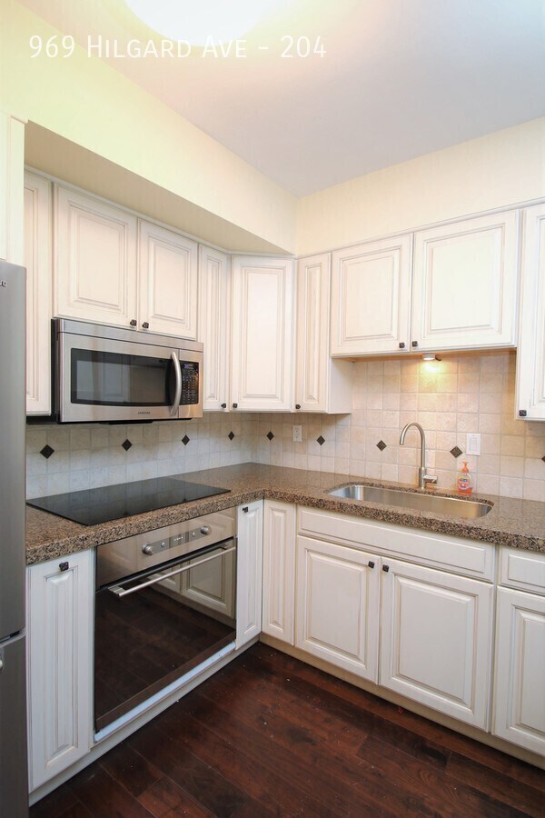 Building Photo - 969 Hilgard Ave