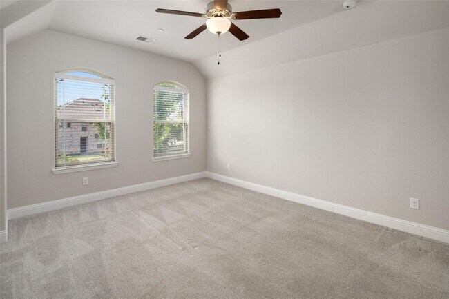 Building Photo - Beautiful 3-Bedroom Townhome in Prime Allen Location!