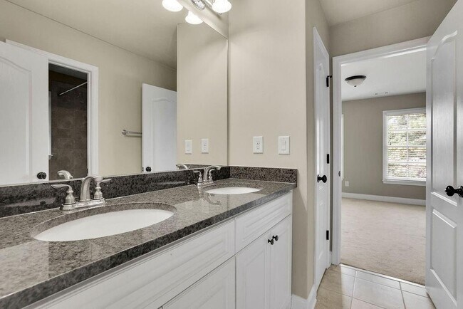 Building Photo - 1225 Mcminn Way