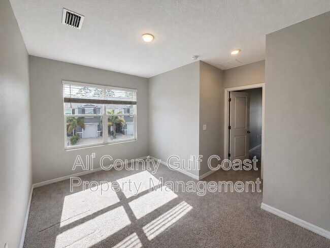 Building Photo - 2785 Midnight Pearl Dr