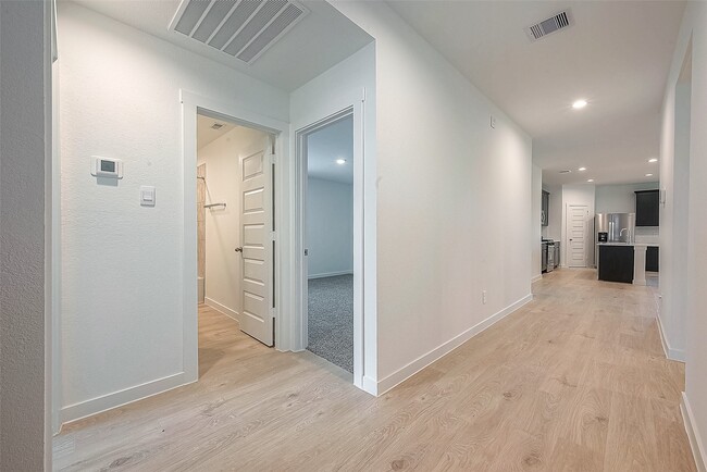 Building Photo - 4210 Harvest Creek Cr
