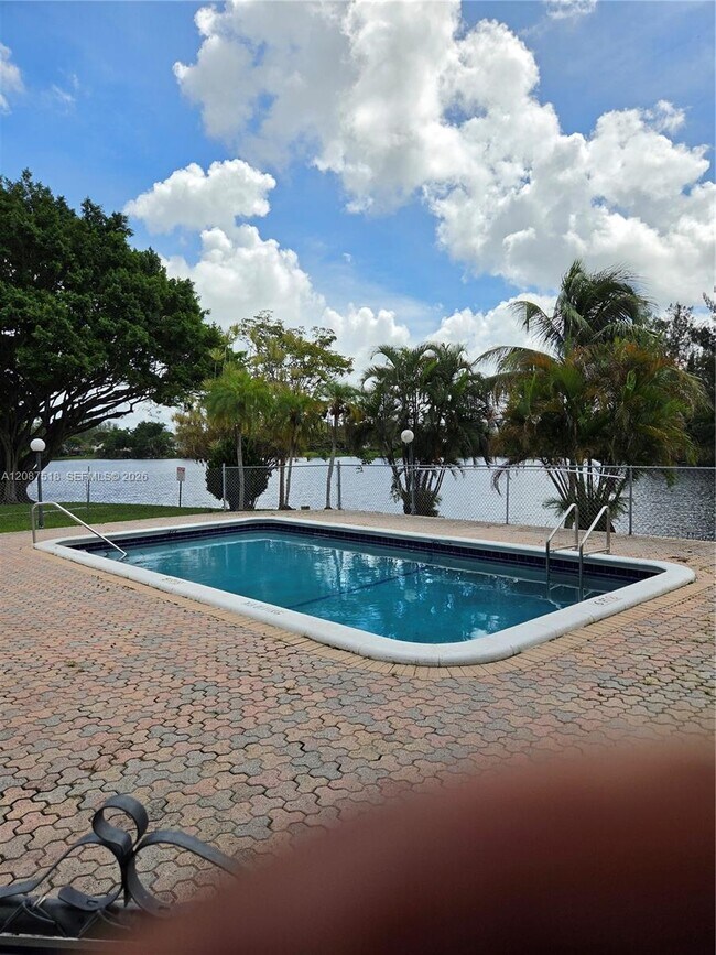 Building Photo - 3280 Spanish Moss Terrace