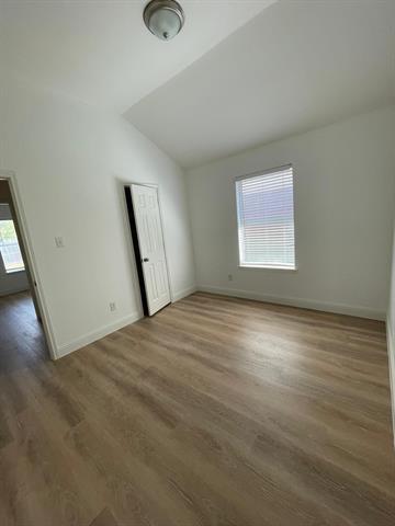 Building Photo - 2049 Sunny Side Dr