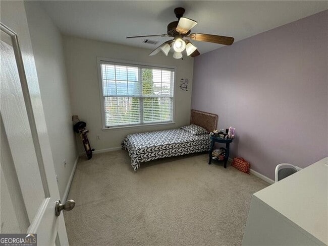 Building Photo - 524 King St