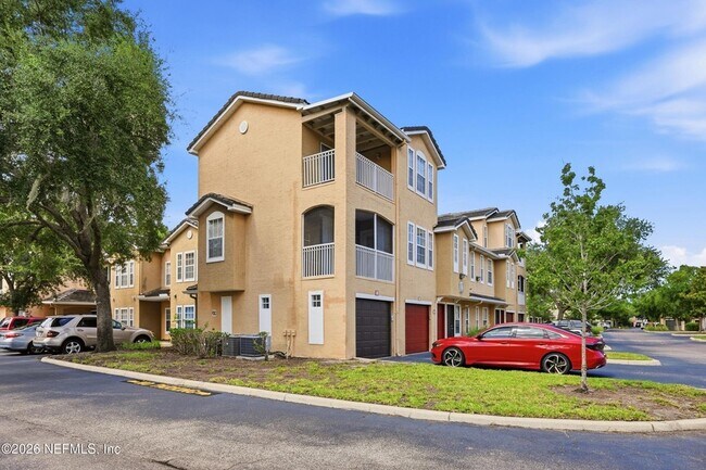 Building Photo - 10075 Gate Pkwy N