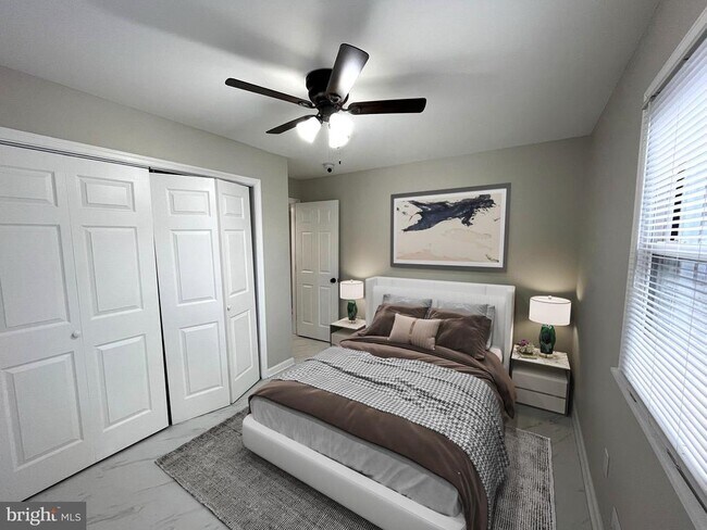 Building Photo - 4800 Madison St