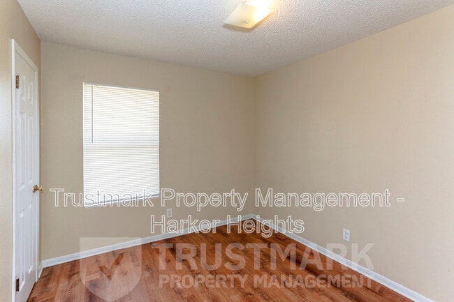 Building Photo - 3103 Courtney Ln