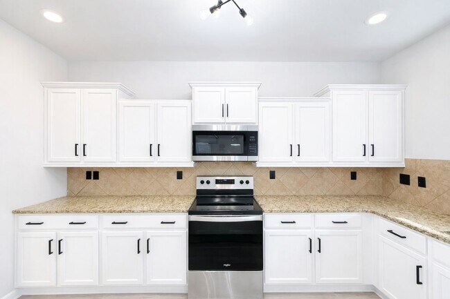 Building Photo - 12881 Clydesdale Dr