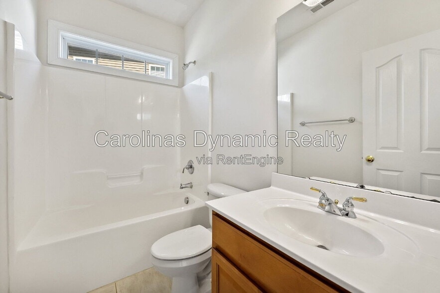 Building Photo - 12315 Chesley Dr