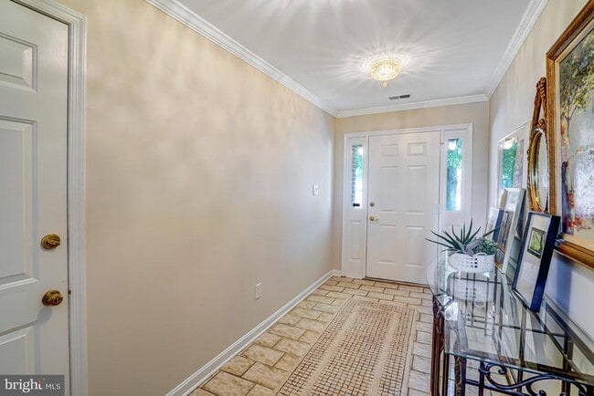 Building Photo - 7531 Chrisland Cove