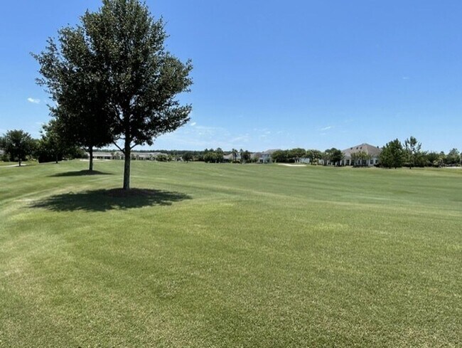 Building Photo - Luxury Golf Course Home in Sun City - 3BR - 3.5BA - Private Den
