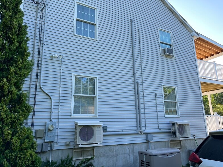 Building Photo - 1175 Mere Point Rd