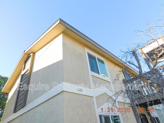 Primary Photo - 1253 S C St