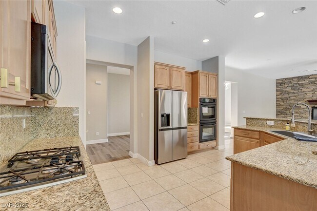 Building Photo - 2411 Winter Cliffs St