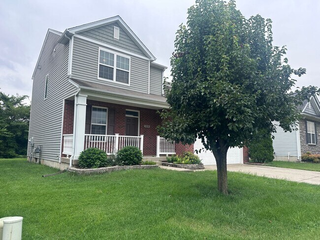Building Photo - Bannon Crossings 3 bed, 2.5 half bath house with basement