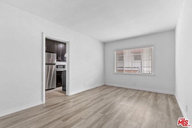 Building Photo - 727 Crenshaw Blvd