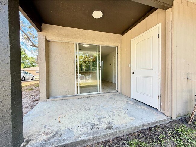 Building Photo - 2761 62nd Terrace N