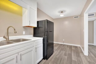 Interior Photo - Bristol Square