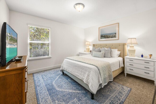 Building Photo - 120 Mosaic Oaks Cir