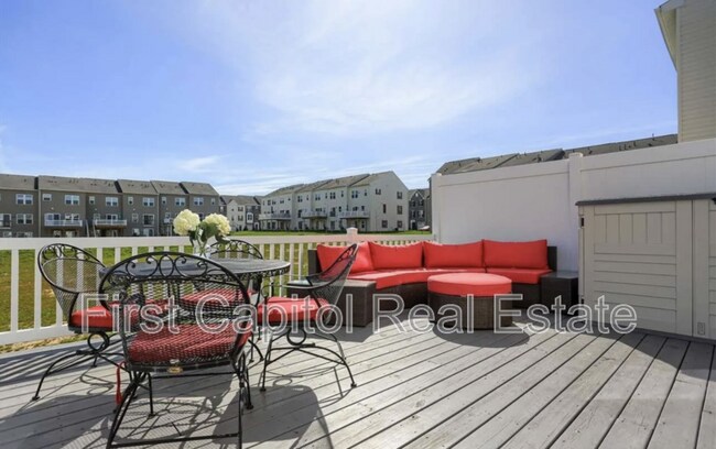 Building Photo - 923 Stonehaven Way