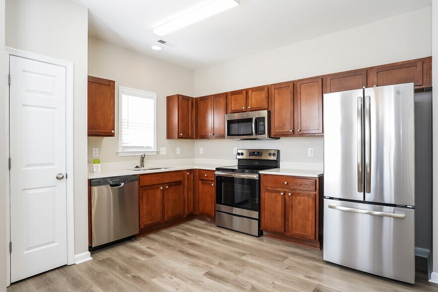 Building Photo - 212 Marino Pl