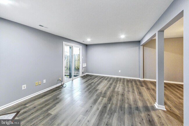 Building Photo - 10615 Prairie Landing Terrace