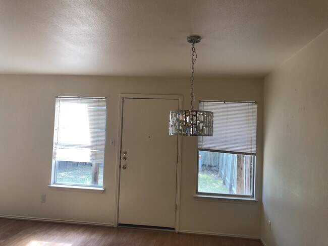 Building Photo - 9709 Sugar Hill Dr