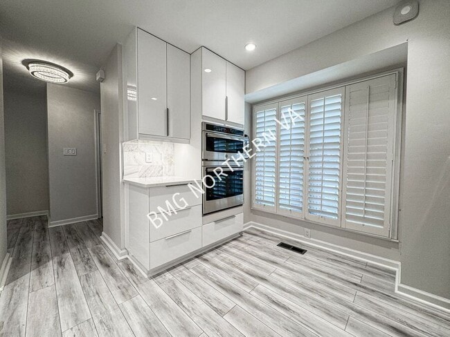 Building Photo - 7450 Adams Park Ct