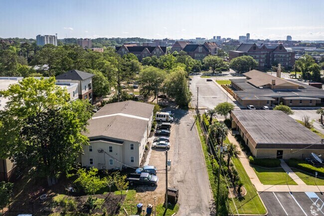Building Photo - The Vue Apartments! Minutes away from FSU!...