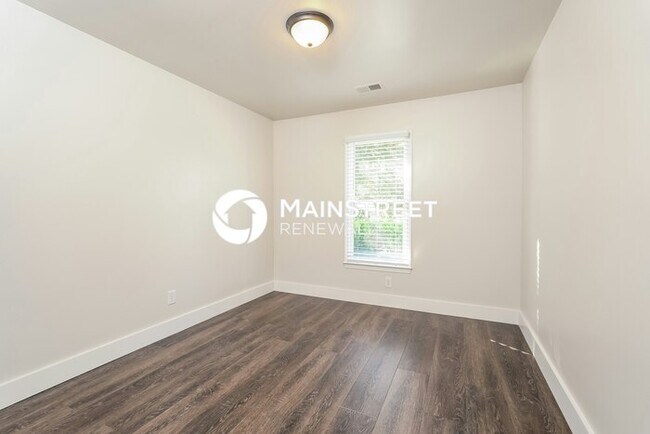Building Photo - 3 Bedroom Pet-Friendly Home in WINSTON SAL...