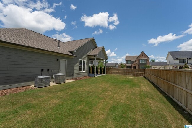 Building Photo - 1032 Clifton Rd