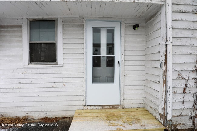 Building Photo - 180 Broadway