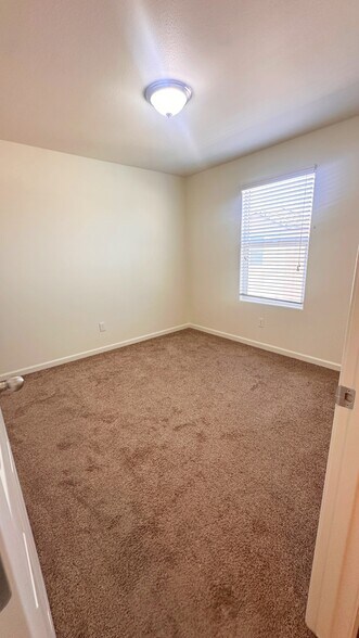 Building Photo - 3701 Friendship Ln