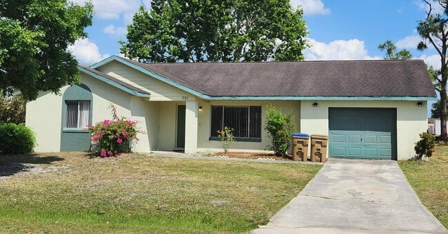 Building Photo - 391 Buttonwood Dr