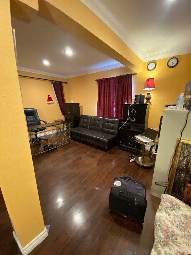 Building Photo - 16502 Mango Way