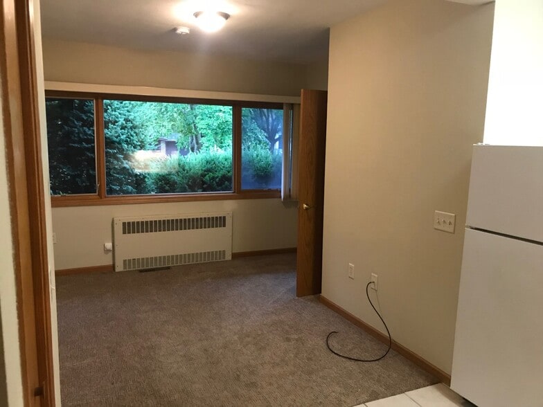 Building Photo - Garden Apartments