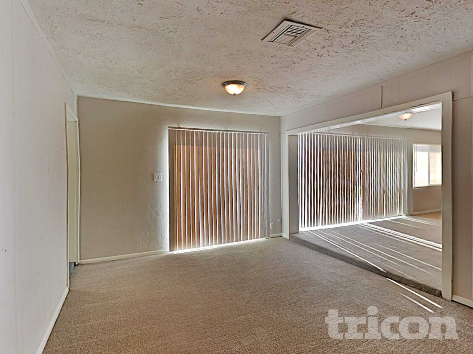 Building Photo - 13129 N 21st Dr