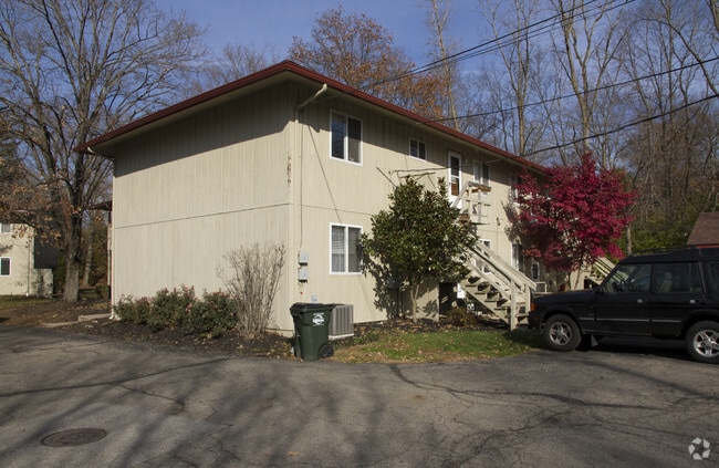 Building Photo - Fenway Pines Apartments