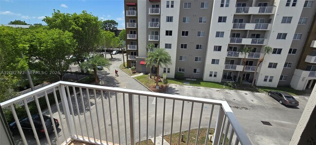 Building Photo - 11050 SW 196th St