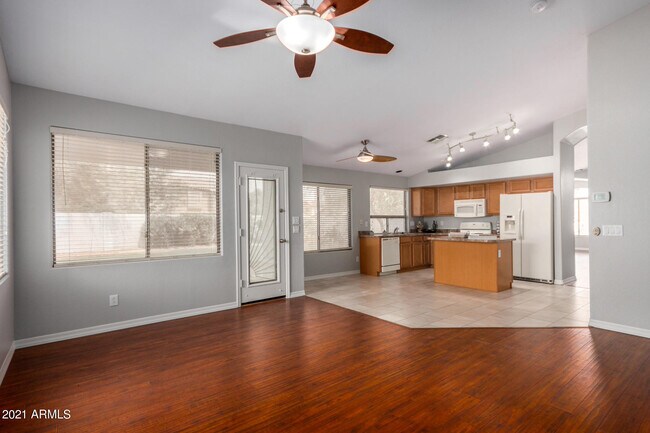 Building Photo - 12328 W Medlock Dr