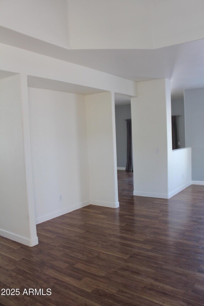Building Photo - 25248 N 40th Ln