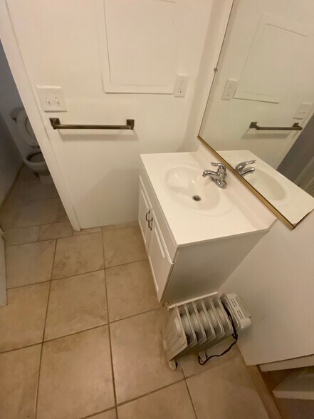 Building Photo - 514 Ivy St