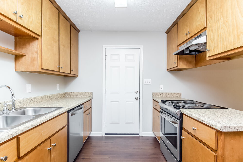 Building Photo - 465 Rosehill Dr