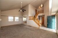 Building Photo - 3 bed, 2.5 bath Home in English Ranch Neighborhood